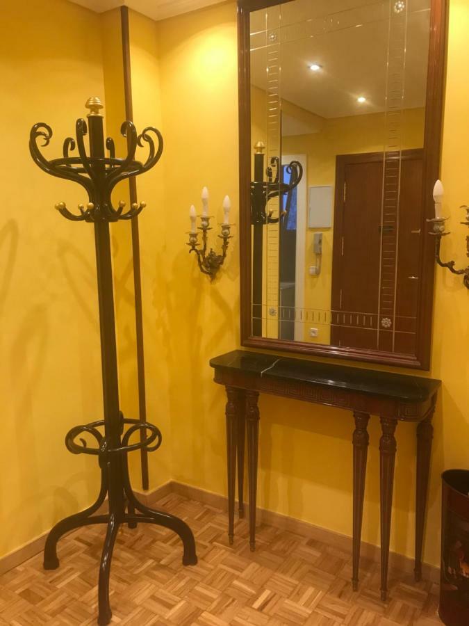 Calle San Bartolomé, 7 - 2. Piso Turístico Сasa de vacaciones Logroño